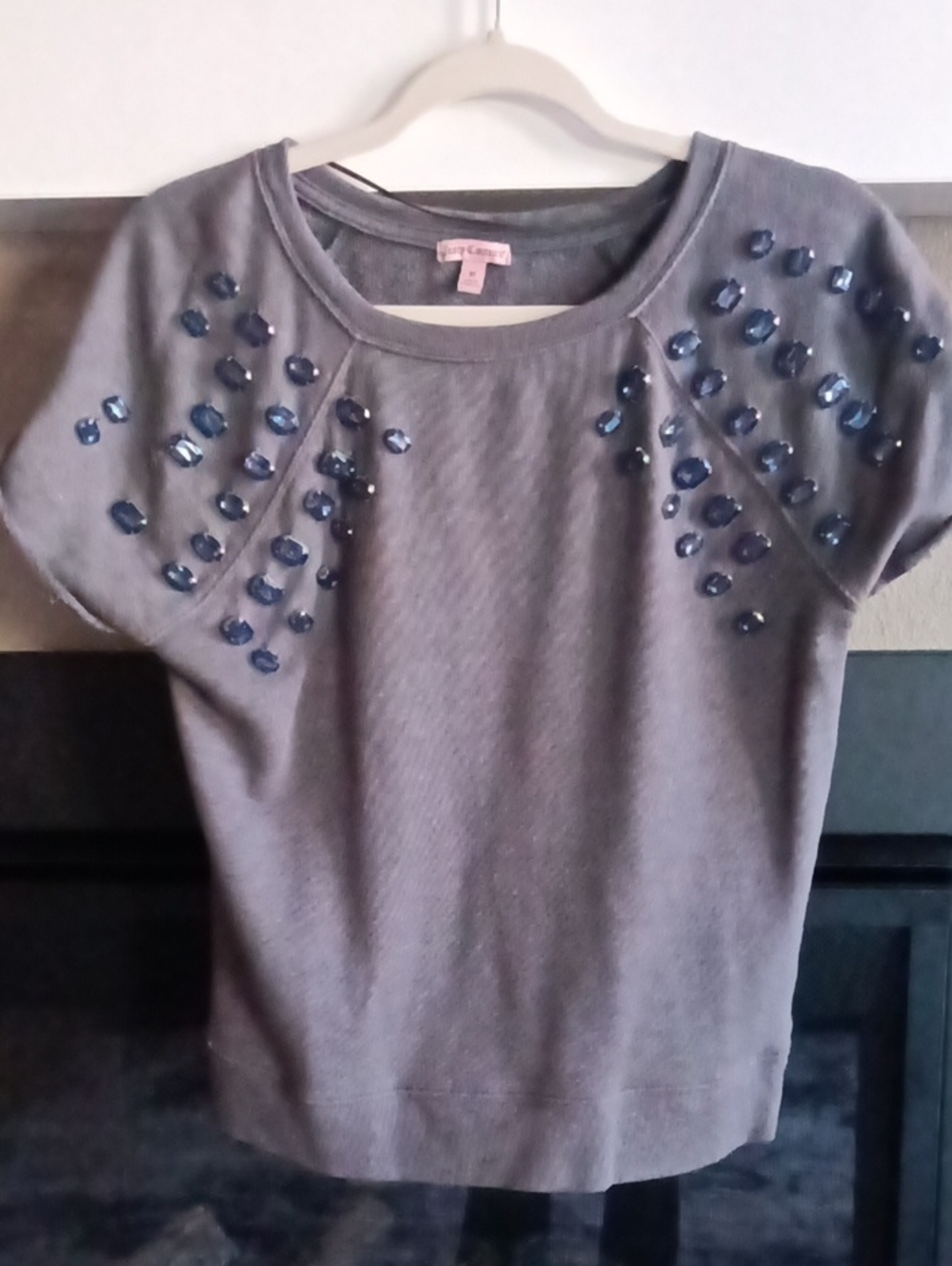 Juicy Couture Embellished Short Sleeve Top in Gray Size Medium Like New